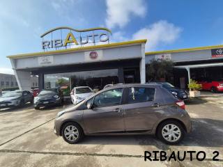 TOYOTA Yaris usata, con Autoradio