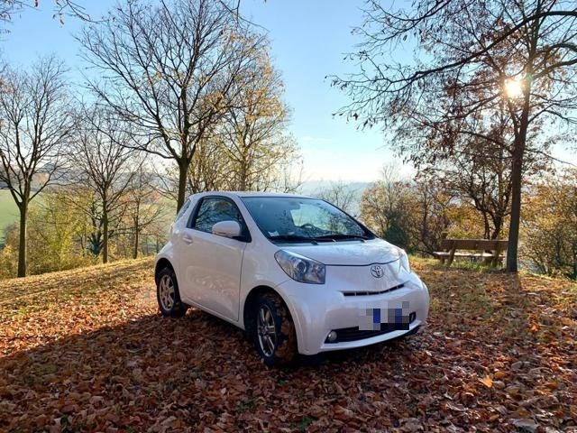 TOYOTA iQ usata, con Immobilizzatore elettronico