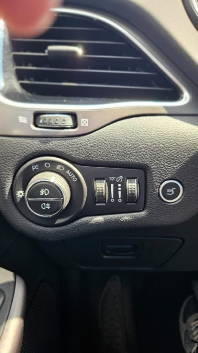 JEEP Cherokee usata, con Tettuccio apribile