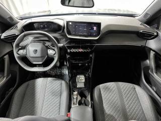 PEUGEOT 2008 usata, con Sedile posteriore sdoppiato