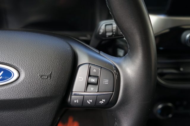 FORD Kuga usata, con Sensori di parcheggio anteriori