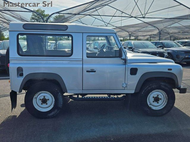 LAND ROVER Defender usata, con Interni in pelle