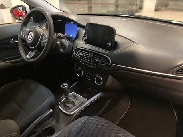 FIAT Tipo usata, con Controllo automatico clima