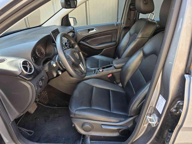 MERCEDES-BENZ B 180 usata, con Sedile posteriore sdoppiato