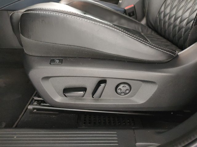 NISSAN Qashqai usata, con Sedile posteriore sdoppiato