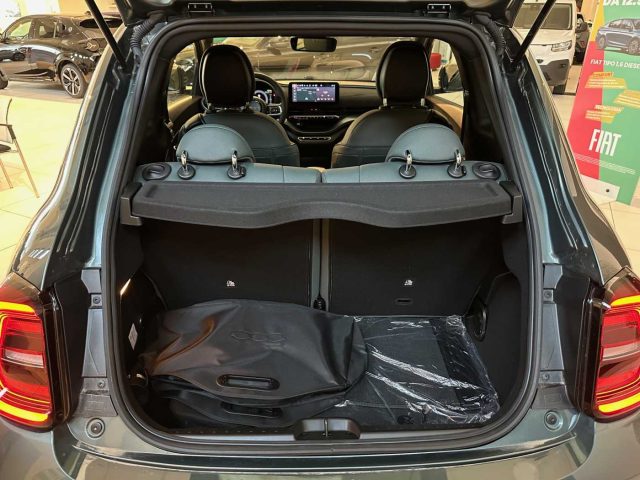 FIAT 500e usata, con Sedile posteriore sdoppiato