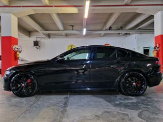 JAGUAR XE usata, con Alzacristalli elettrici