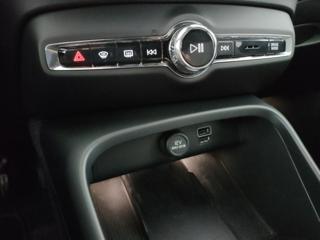 VOLVO XC40 usata, con Fari LED