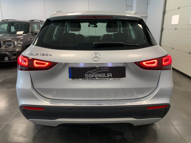 MERCEDES-BENZ GLA 180 usata, con Alzacristalli elettrici