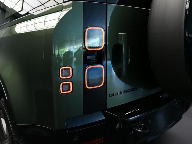 LAND ROVER Defender usata, con Controllo automatico clima