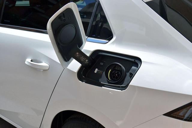 OPEL Astra usata, con Park Distance Control