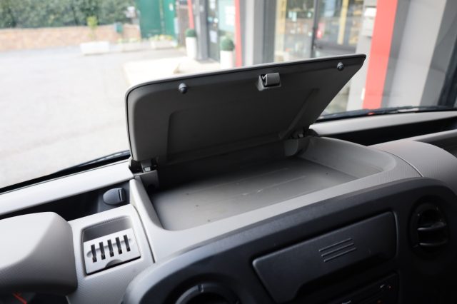 RENAULT Master usata, con Luci diurne