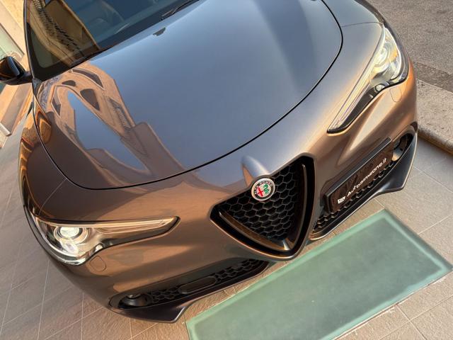 ALFA ROMEO Stelvio usata, con Sedile posteriore sdoppiato