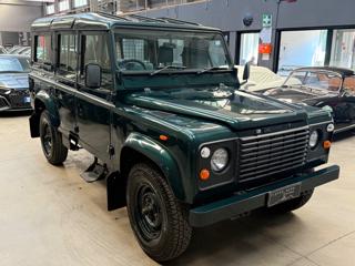 LAND ROVER Defender usata 2