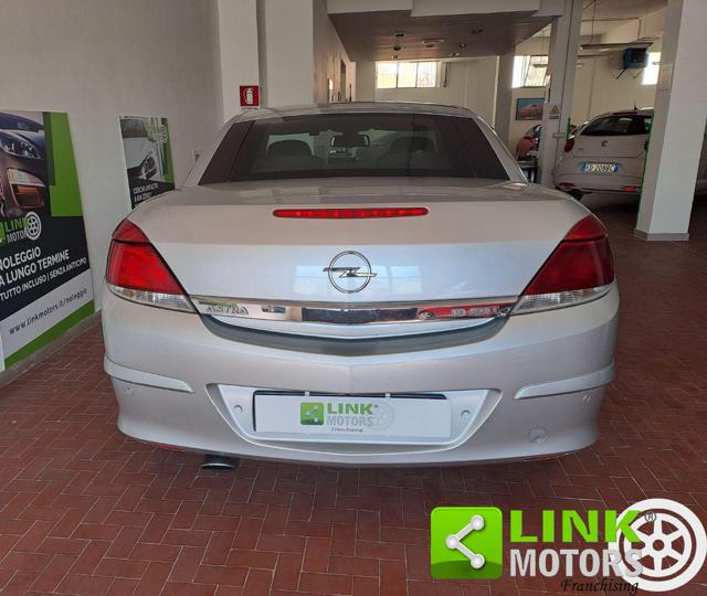 OPEL Astra usata, con Interni in pelle