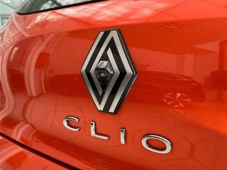 RENAULT Clio usata 21