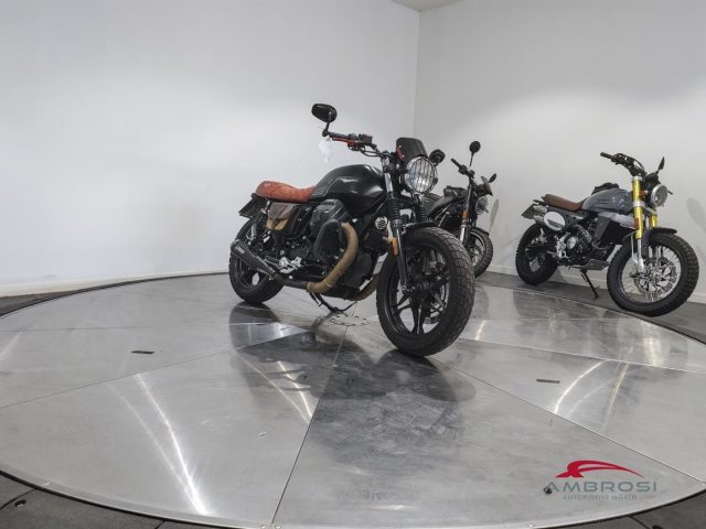 MOTO GUZZI V7 usata 1