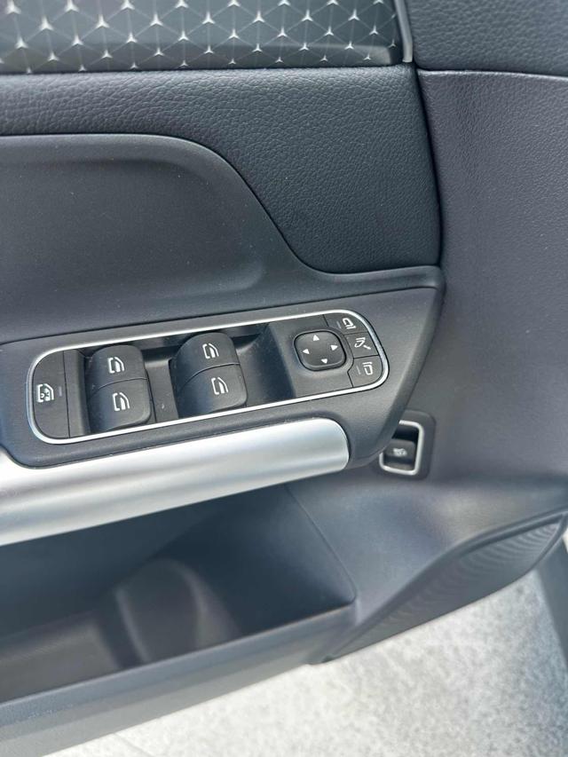 MERCEDES-BENZ GLA 200 usata, con Cruise Control