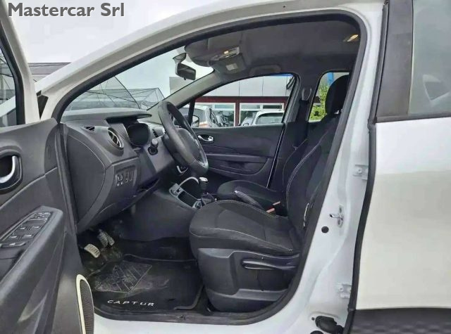 RENAULT Captur usata, con Chiusura centralizzata