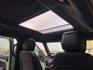 LAND ROVER Defender usata, con Sedile posteriore sdoppiato