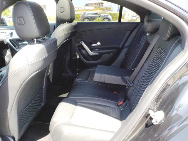 MERCEDES-BENZ CLA 180 usata 57