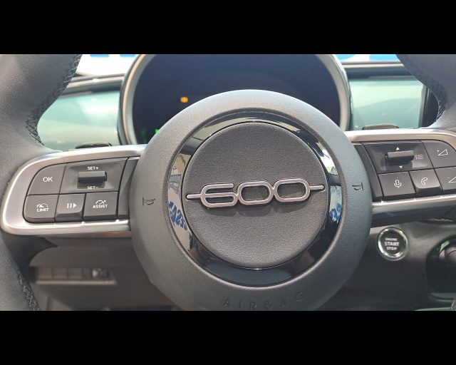 FIAT 600 usata, con Leve al volante