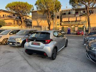 TOYOTA Yaris usata, con Fari Xenon