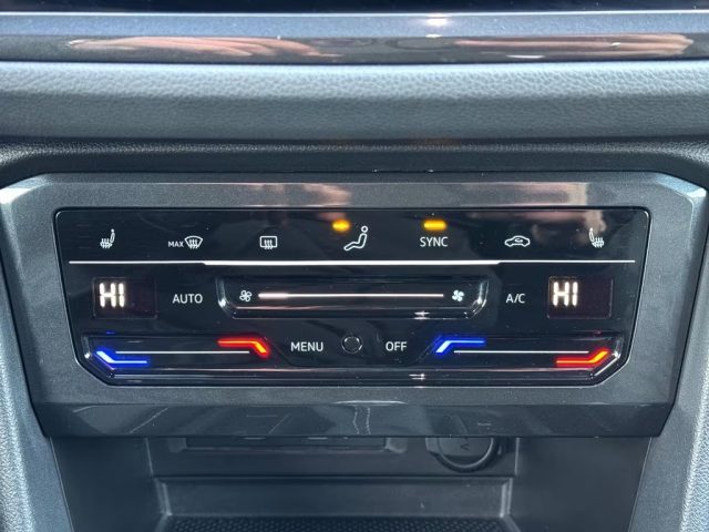 VOLKSWAGEN Tiguan usata, con Sedile posteriore sdoppiato