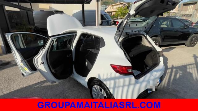 RENAULT Clio usata, con Chiusura centralizzata