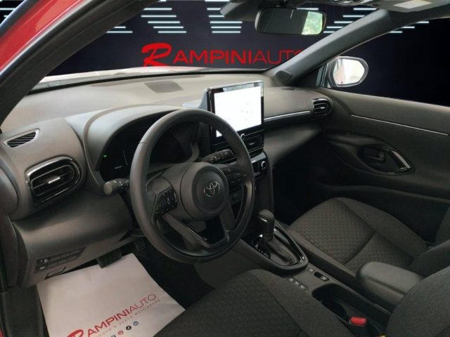 TOYOTA Yaris Cross usata 11