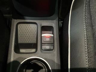 RENAULT Captur usata, con Hill holder