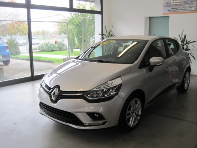 RENAULT Clio usata, con Airbag