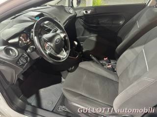 FORD Fiesta usata, con Bluetooth