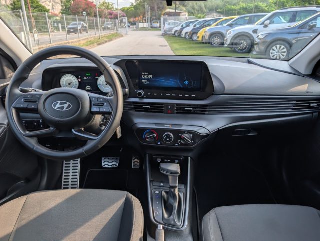 HYUNDAI Bayon usata, con Fari LED