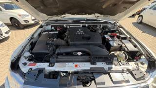 MITSUBISHI Pajero usata, con Specchietti laterali elettrici