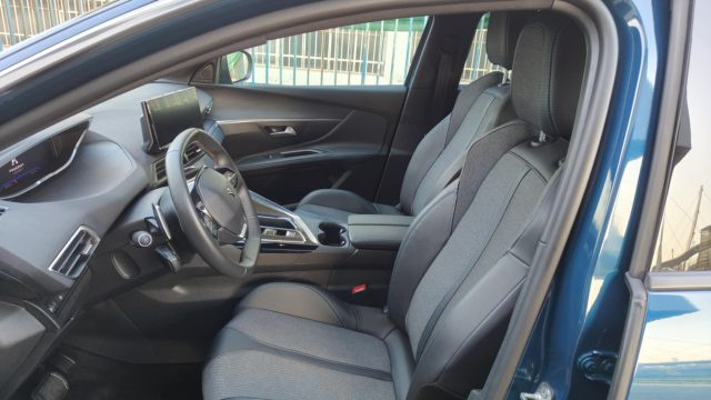 PEUGEOT 5008 usata, con Controllo elettronico della corsia