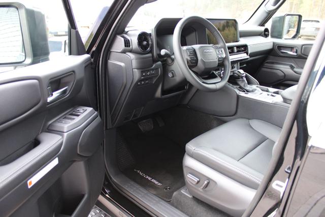TOYOTA Land Cruiser usata, con Chiusura centralizzata