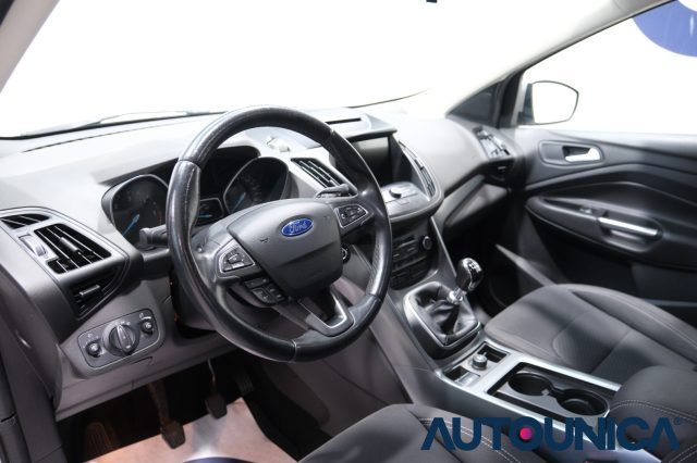 FORD Kuga usata, con Autoradio