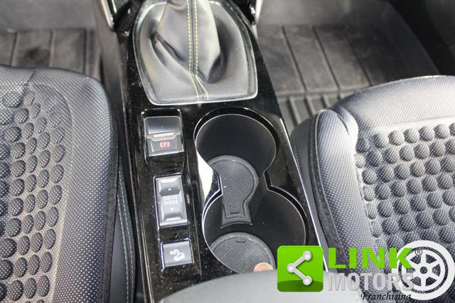 PEUGEOT 2008 usata, con Interni in pelle