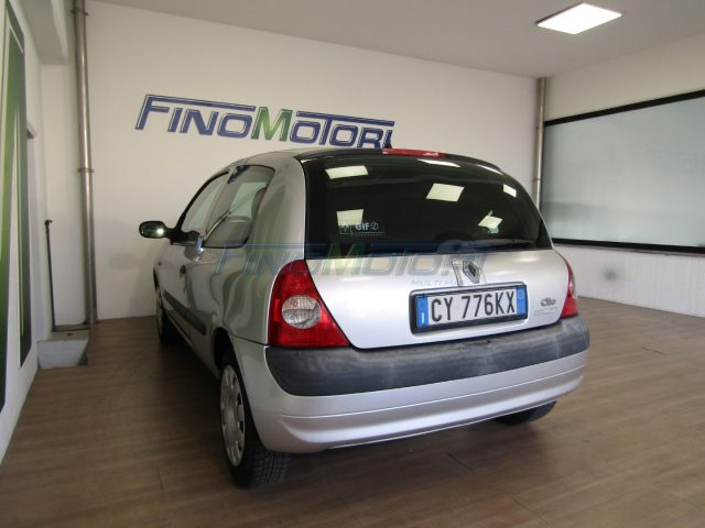 RENAULT Clio usata 8