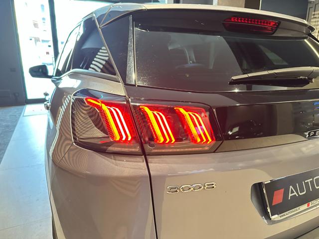 PEUGEOT 3008 usata, con Touch screen