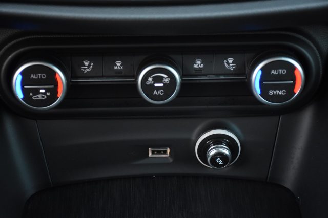 ALFA ROMEO Stelvio usata, con USB