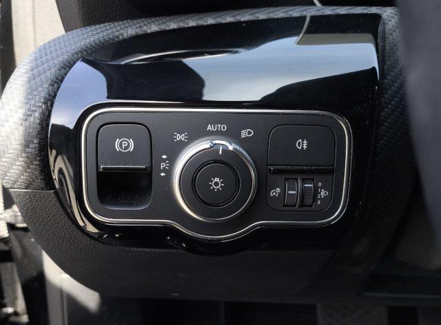 MERCEDES-BENZ A 180 usata 11