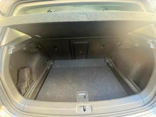VOLKSWAGEN Golf usata, con ESP