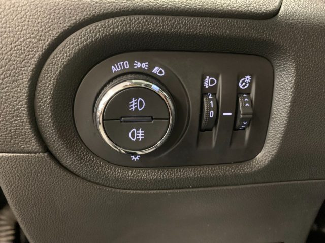 OPEL Grandland X usata, con Fari LED