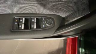 RENAULT Captur usata, con Fari LED