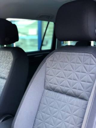 VOLKSWAGEN Tiguan usata, con Leve al volante