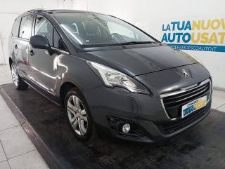 PEUGEOT 5008 usata, con Fendinebbia