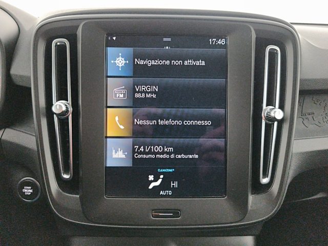 VOLVO XC40 usata, con Fari LED