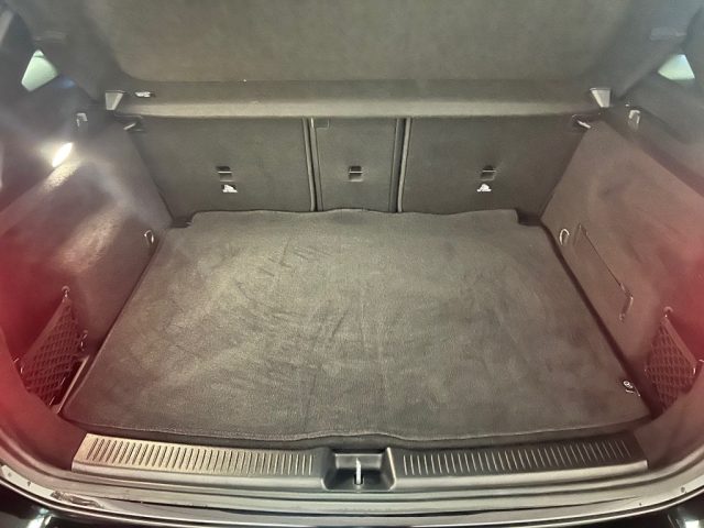 MERCEDES-BENZ B 180 usata, con Controllo automatico clima